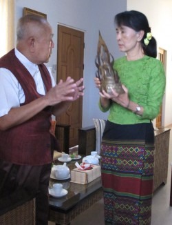 The Engaged Buddhism of Sulak Sivaraksa - from the Kyoto Journal IMG_99143-e1363752382594