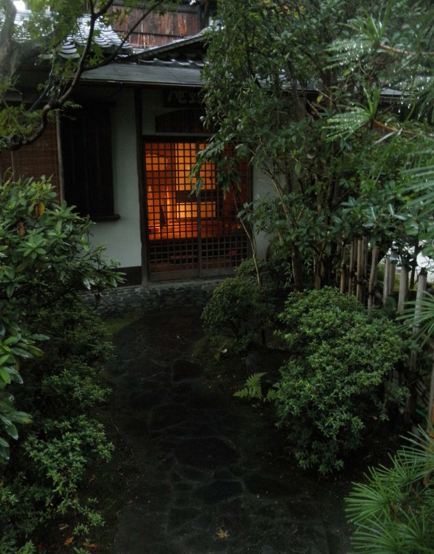 Robert Yellin Yakimono Gallery