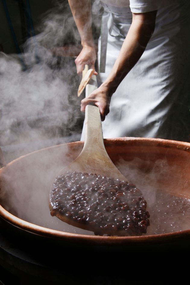 sunai-no-sato-wagashi-sweet-shiga-japan-azuki-beans